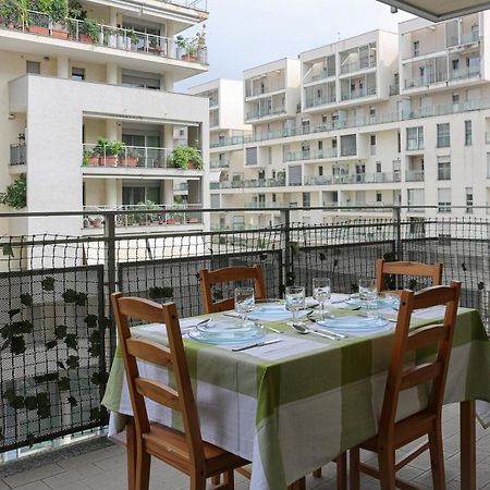 Апартаменты Urban Balcony Hideaway - 3 People Милан Экстерьер фото