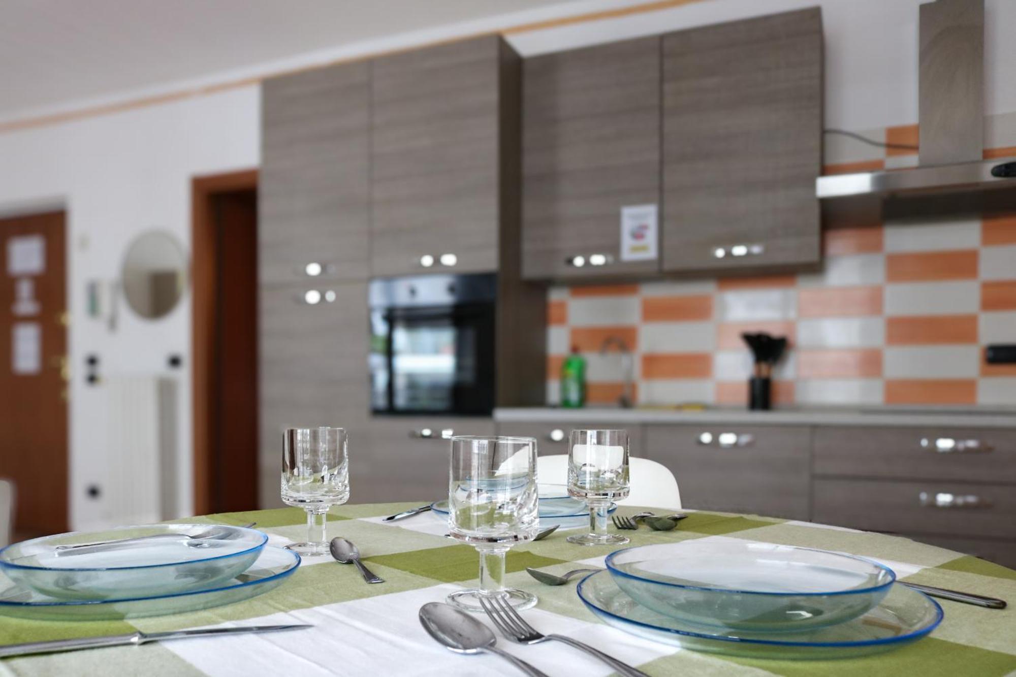 Апартаменты Urban Balcony Hideaway - 3 People Милан Экстерьер фото