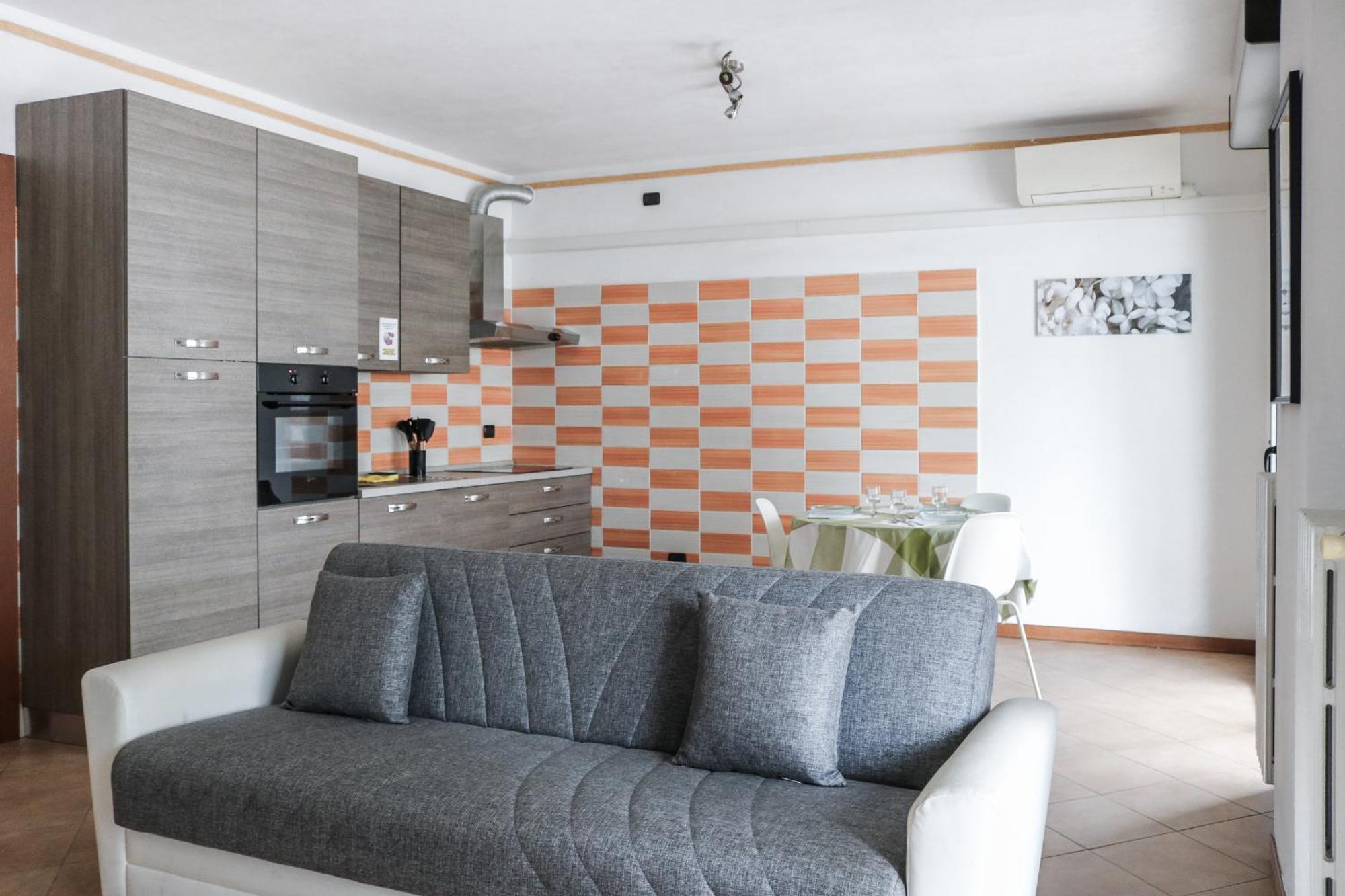 Апартаменты Urban Balcony Hideaway - 3 People Милан Экстерьер фото